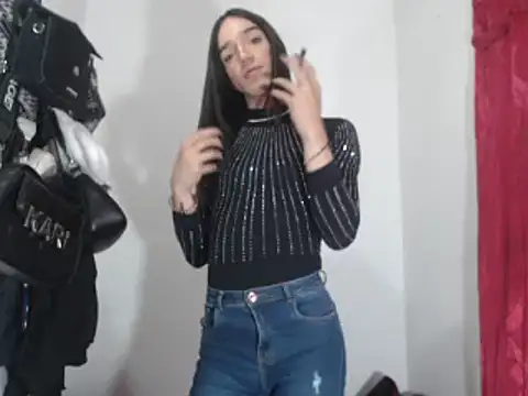 Snapshot of bigcrisblack chatting on 01.18.25 bigcrisblack online show from 01.18.25