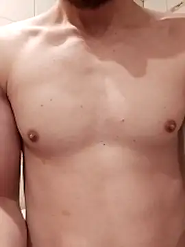 Snapshot of hoot_denis28 chatting on 12.28.24 hoot denis28 online show from 12.28.24