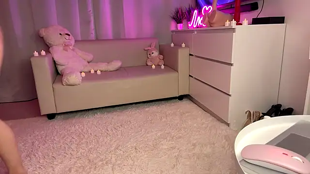 Snapshot of sue_star chatting on 03.02.26 sue star online show from 03.02.26