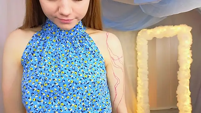 AlisiaSpinnet  online show from 01.12.25