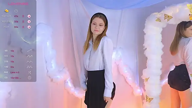 AlisiaSpinnet  online show from 03.17.25