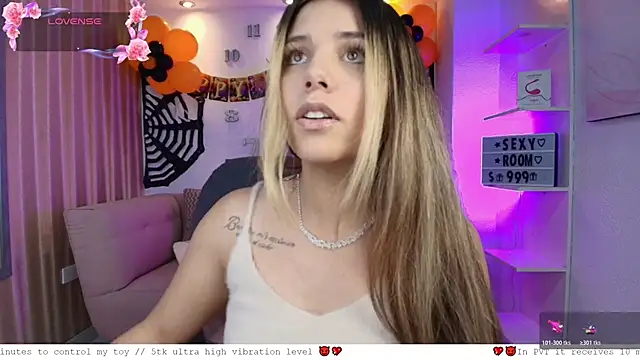 Snapshot of 1Sloppy_Fox4 chatting on 10.22.25 1Sloppy Fox4 online show from 10.22.25