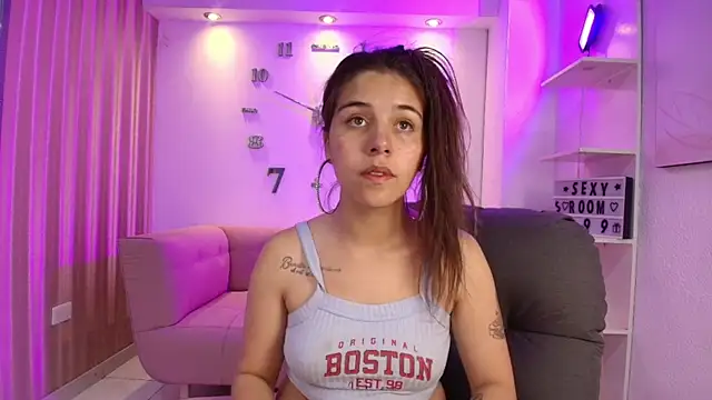 Snapshot of 1Sloppy_Fox4 chatting on 11.26.25 1Sloppy Fox4 online show from 11.26.25