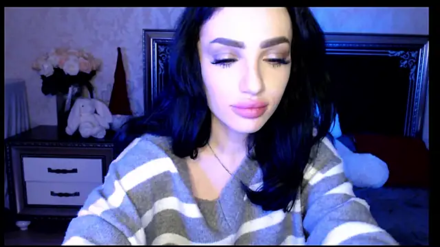 NancyLovee  online show from 01.11.25