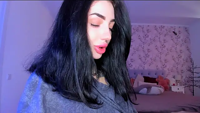 NancyLovee  online show from 06.02.26