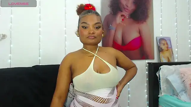 Snapshot of gianna_smith chatting on 03.20.25 gianna smith online show from 03.20.25