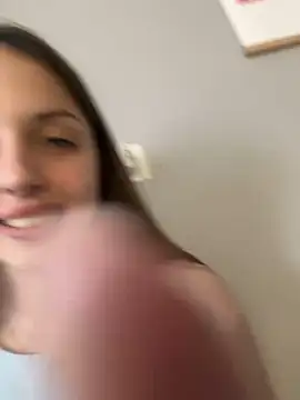 Snapshot of AmiLavs chatting on 02.04.25 AmiLavs online show from 02.04.25