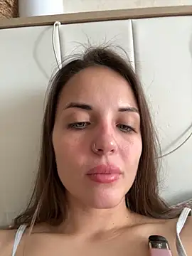 Snapshot of AmiLavs chatting on 09.16.25 AmiLavs online show from 09.16.25