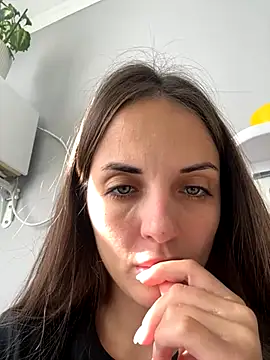 Snapshot of AmiLavs chatting on 10.01.25 AmiLavs online show from 10.01.25