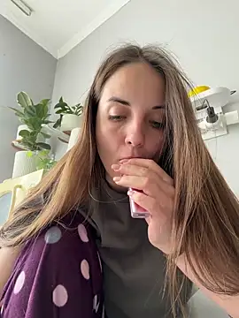 AmiLavs online show from 04.14.26