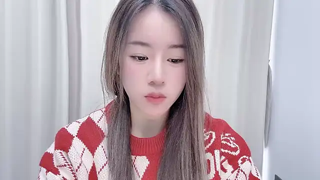 chloe-01 online show from 12.25.24
