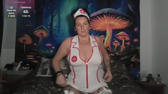 tattoomilf86 online show from 12.04.24