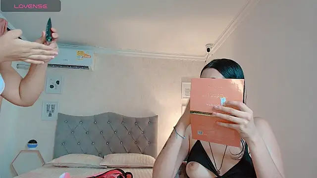 Snapshot of brooklove_doll chatting on 11.15.25 brooklove doll online show from 11.15.25