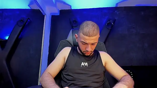 Snapshot of MaximusDick1_ chatting on 09.14.25 MaximusDick1 online show from 09.14.25