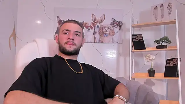 Snapshot of MaximusDick1_ chatting on 10.29.25 MaximusDick1 online show from 10.29.25