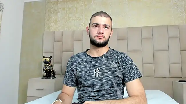 Snapshot of MaximusDick1_ chatting on 11.05.25 MaximusDick1 online show from 11.05.25