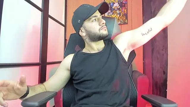 Snapshot of MaximusDick1_ chatting on 02.10.26 MaximusDick1 online show from 02.10.26