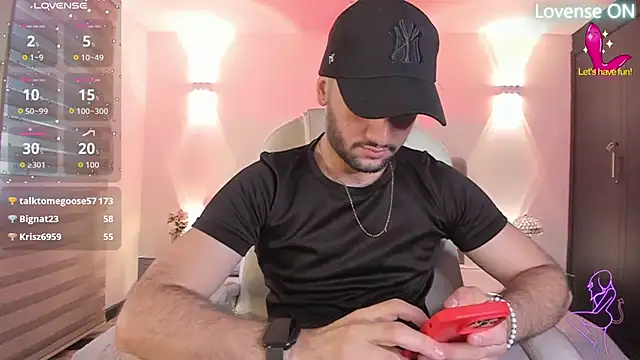 Snapshot of MaximusDick1_ chatting on 02.28.26 MaximusDick1 online show from 02.28.26