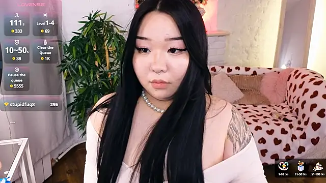 Snapshot of mei_honey_ chatting on 02.28.25 mei honey online show from 02.28.25