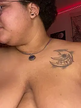 Snapshot of Ectorius chatting on 01.28.25 Ectorius online show from 01.28.25