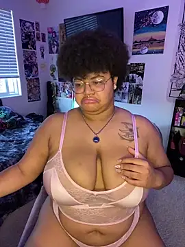 Snapshot of Ectorius chatting on 03.19.25 Ectorius online show from 03.19.25