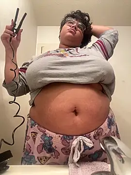 Snapshot of Ectorius chatting on 09.21.25 Ectorius online show from 09.21.25