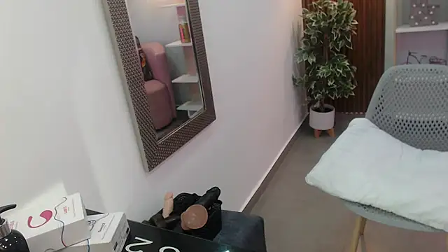 Dalila Sky online show from 03.25.26