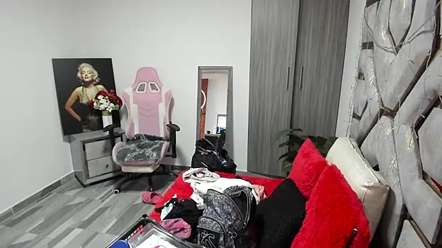 BRITHANY SPARK online show from 01.14.25