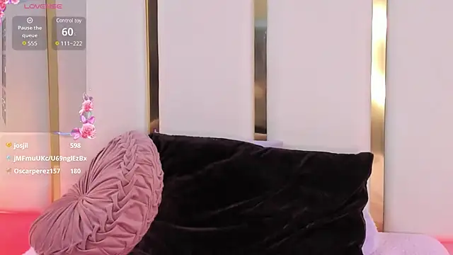 SalommeFlores online show from 02.01.25