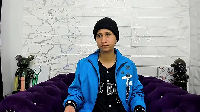 Snapshot of Im_Milan_Rs chatting on 02.08.25 Im Milan Rs online show from 02.08.25