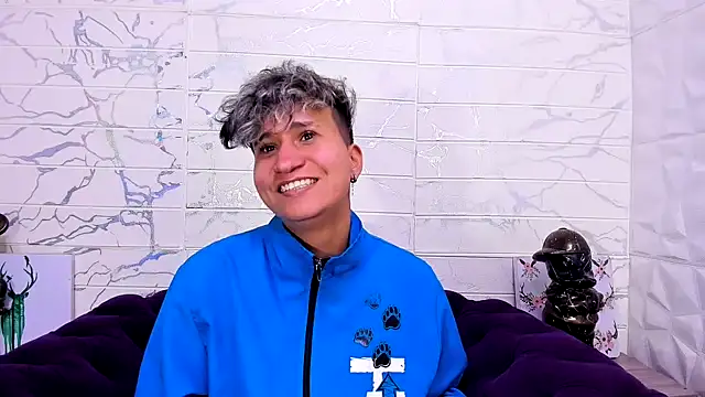 Snapshot of Im_Milan_Rs chatting on 02.15.25 Im Milan Rs online show from 02.15.25