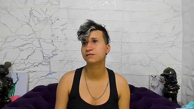 Snapshot of Im_Milan_Rs chatting on 02.18.25 Im Milan Rs online show from 02.18.25