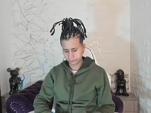 Snapshot of Im_Milan_Rs chatting on 03.02.25 Im Milan Rs online show from 03.02.25