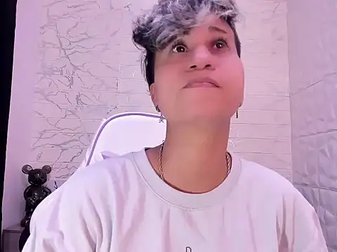 Snapshot of Im_Milan_Rs chatting on 03.06.25 Im Milan Rs online show from 03.06.25