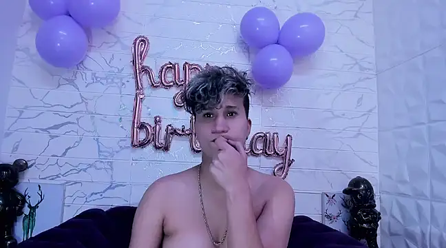 Snapshot of Im_Milan_Rs chatting on 03.11.25 Im Milan Rs online show from 03.11.25