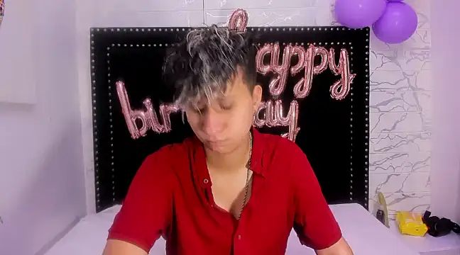 Snapshot of Im_Milan_Rs chatting on 03.12.25 Im Milan Rs online show from 03.12.25