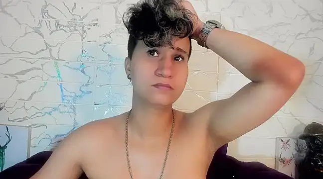 Snapshot of Im_Milan_Rs chatting on 03.19.25 Im Milan Rs online show from 03.19.25