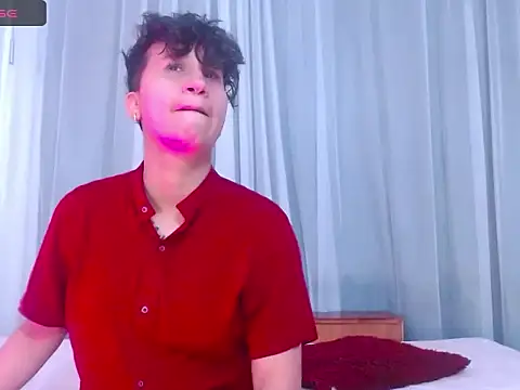 Snapshot of Im_Milan_Rs chatting on 09.21.25 Im Milan Rs online show from 09.21.25