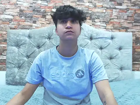 Snapshot of Im_Milan_Rs chatting on 09.27.25 Im Milan Rs online show from 09.27.25