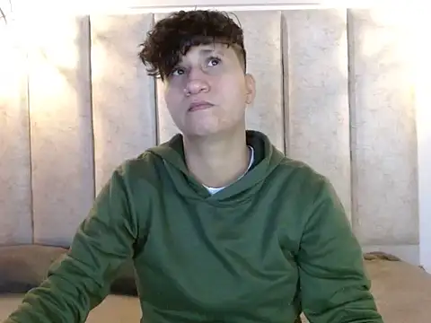 Snapshot of Im_Milan_Rs chatting on 10.12.25 Im Milan Rs online show from 10.12.25