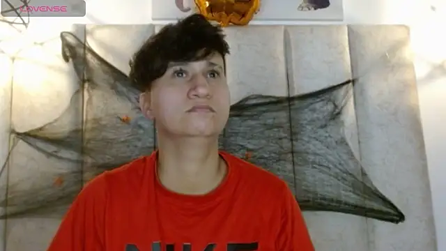 Snapshot of Im_Milan_Rs chatting on 10.17.25 Im Milan Rs online show from 10.17.25