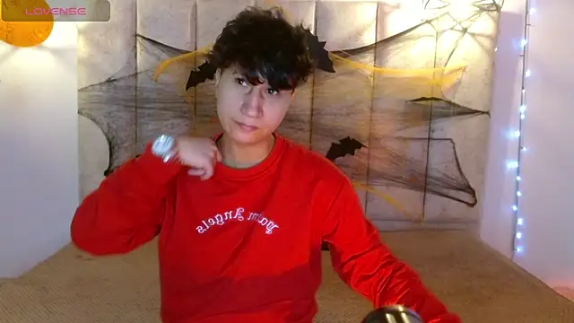 Snapshot of Im_Milan_Rs chatting on 10.19.25 Im Milan Rs online show from 10.19.25