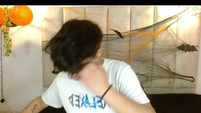 Snapshot of Im_Milan_Rs chatting on 10.29.25 Im Milan Rs online show from 10.29.25