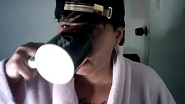 Snapshot of Im_Milan_Rs chatting on 11.19.25 Im Milan Rs online show from 11.19.25