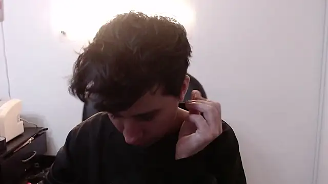 Im Milan Rs online show from 05.05.26