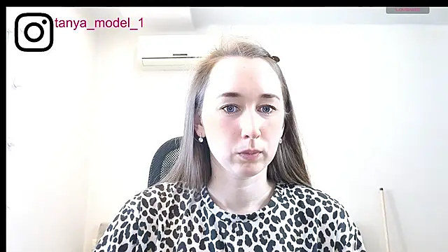 --Model--2 online show from 06.09.26