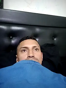 Snapshot of jeremiabello chatting on 03.11.25 jeremiabello online show from 03.11.25