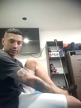 Snapshot of jeremiabello chatting on 10.26.25 jeremiabello online show from 10.26.25