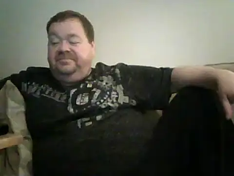 Snapshot of hitman_35 chatting on 01.10.25 hitman 35 online show from 01.10.25