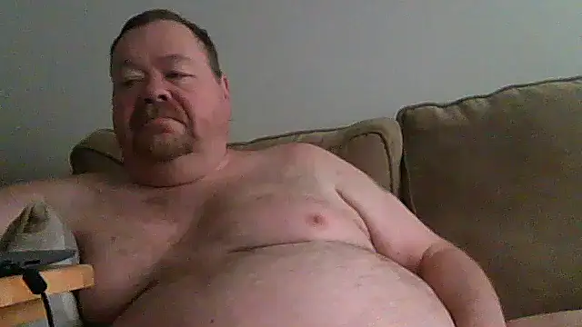 Snapshot of hitman_35 chatting on 06.11.26 hitman 35 online show from 06.11.26